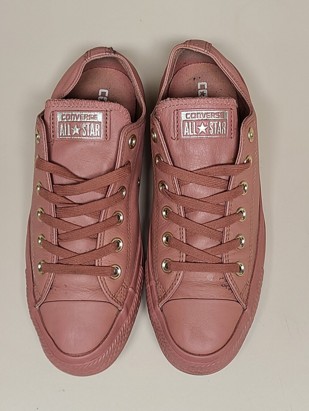 Converse Leather Chuck Taylor All Star low top sneakers size 8 - Picture 4 of 9